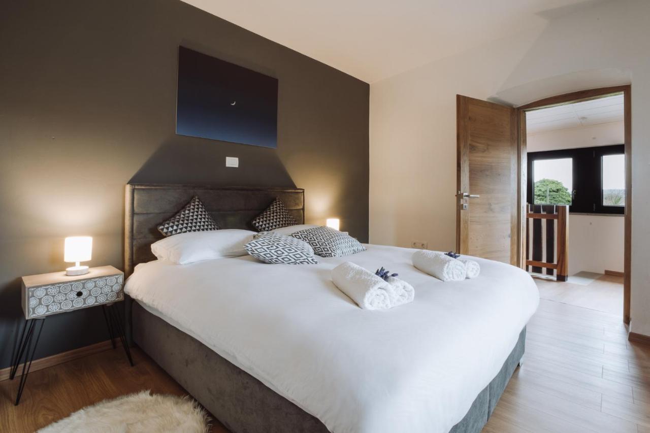 Apartma Ob Stari Murvi, Sežana Buitenkant foto