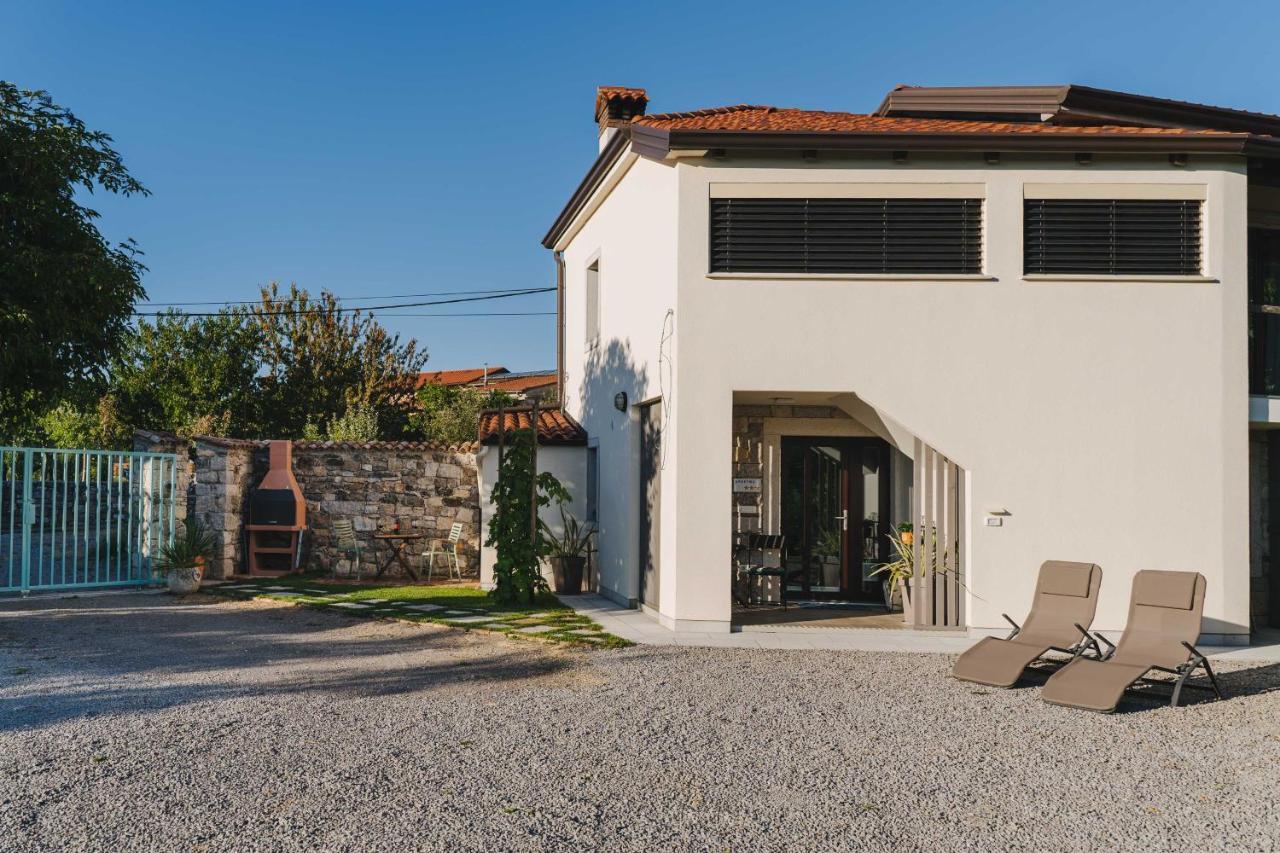 Apartma Ob Stari Murvi, Sežana Buitenkant foto