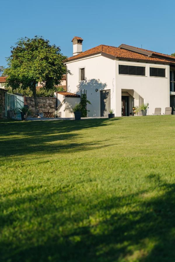Apartma Ob Stari Murvi, Sežana Buitenkant foto